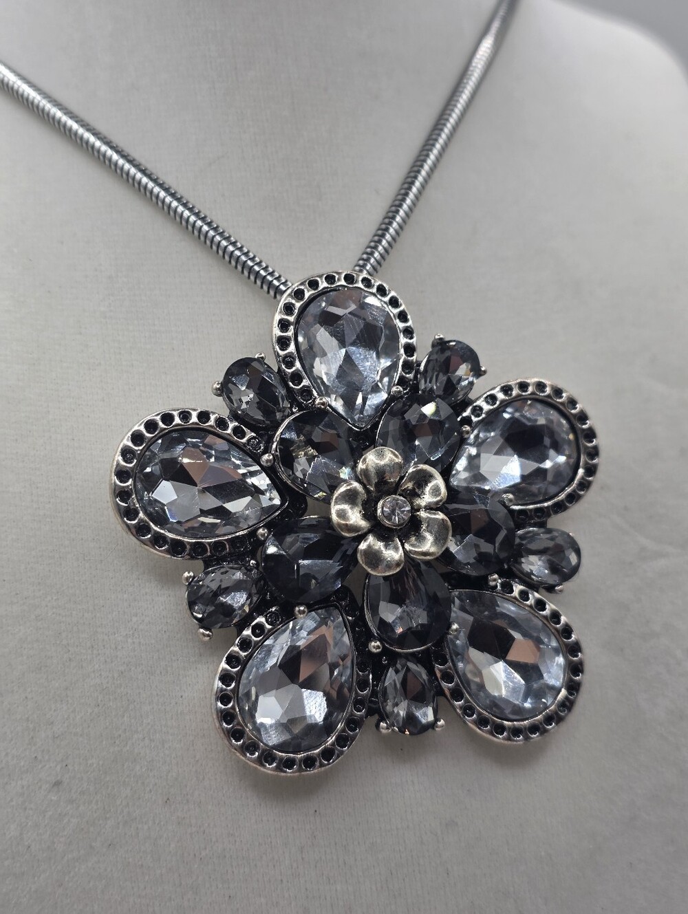 Vintage 1990s Smoky Crystal Floral Statement Pendant Necklace Snake Chain 30 In